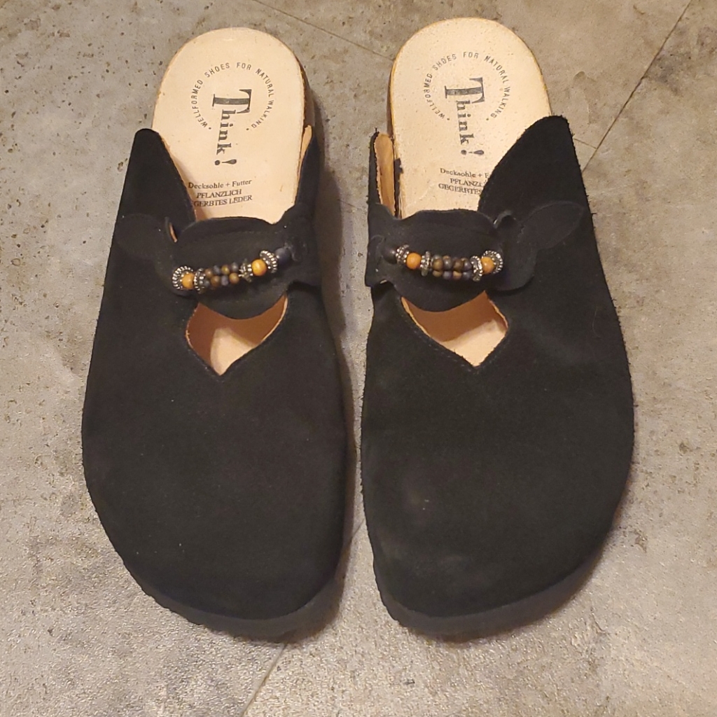 Think Brand Slip On Shoes Sz 41